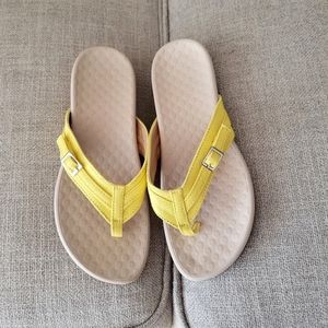 Arch support flip flop